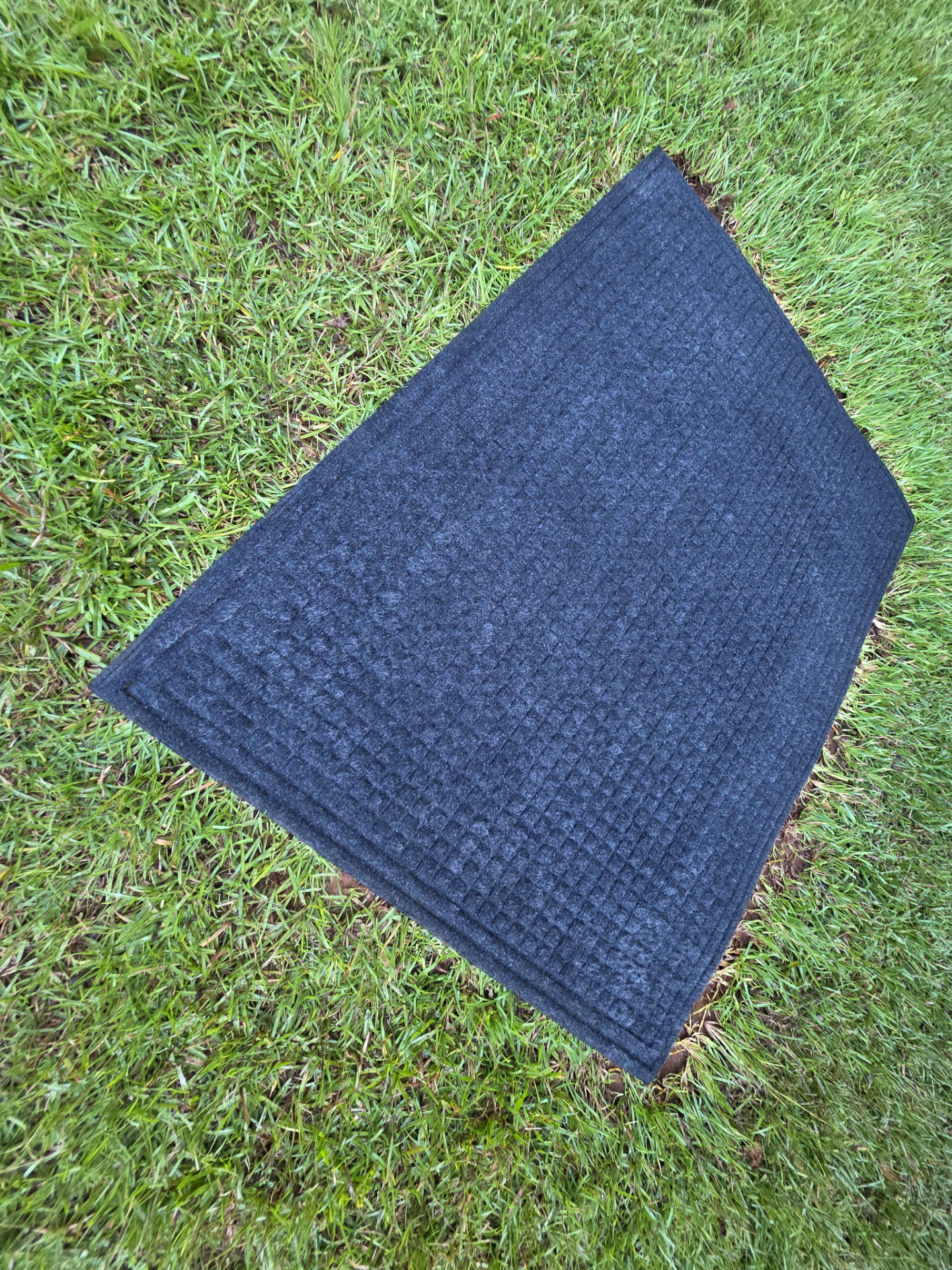 Entry Mat Restored (After) before and after pressure washing
